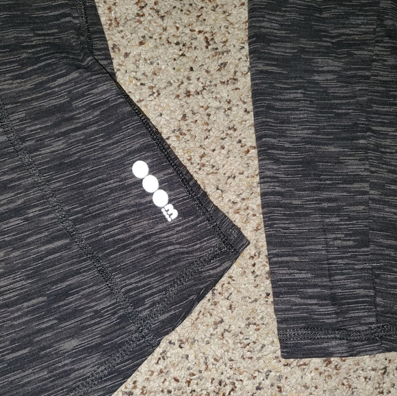 Bench Athletic Zip Up Lightweight Jacket - Picture 6 of 6